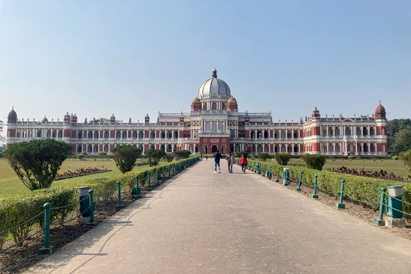 sibsagar to Cooch Behar cabs