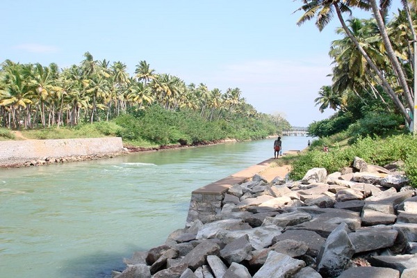 ramanathapuram to paravoor cabs