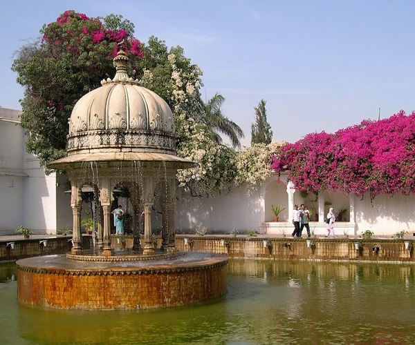 mussoorie to safipur cabs