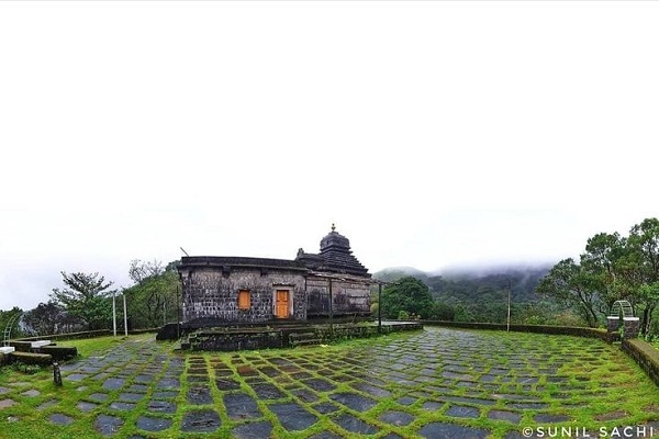 kanyakumari to sakaleshapura cabs